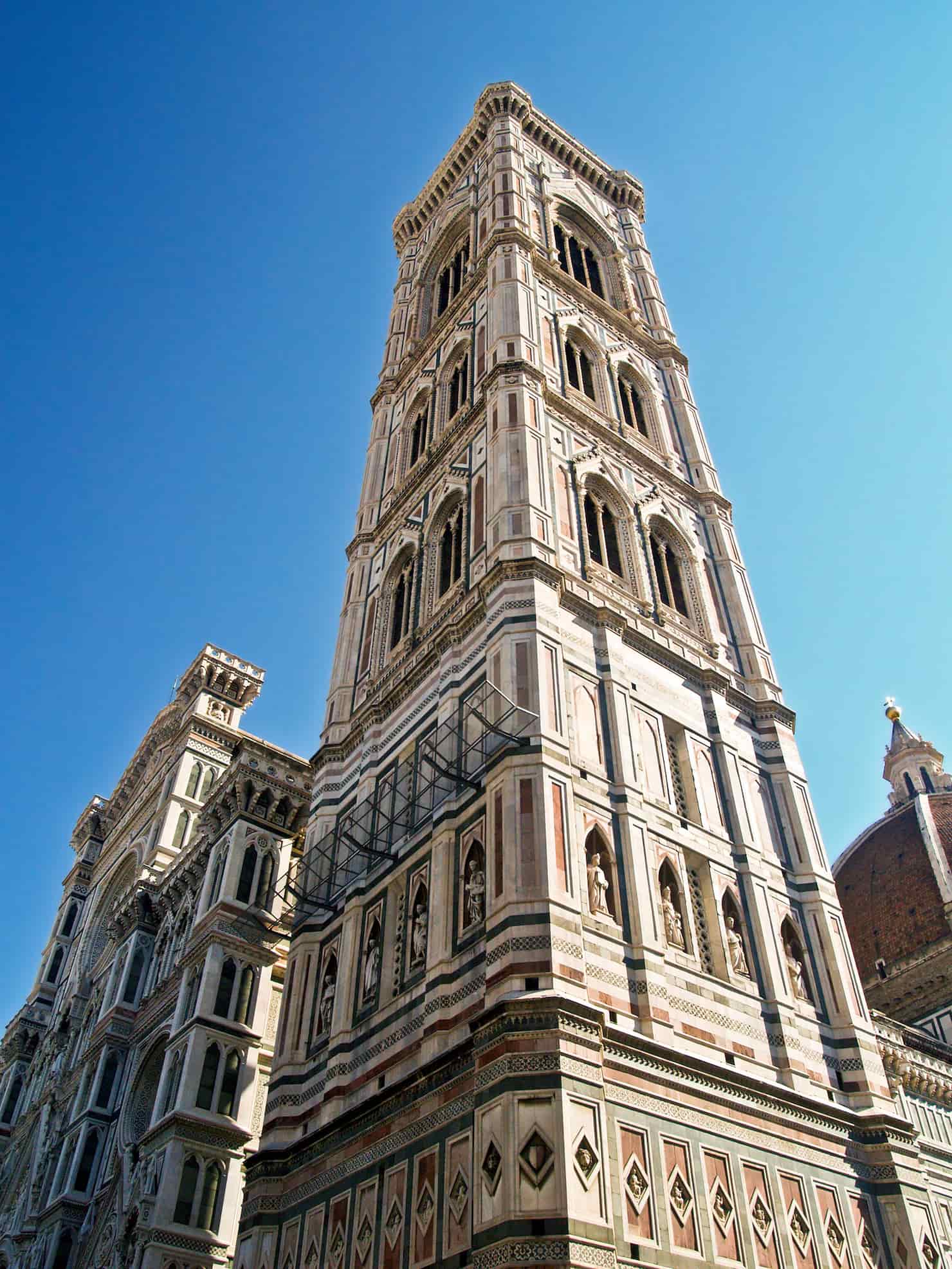 campanario giotto desde abajo